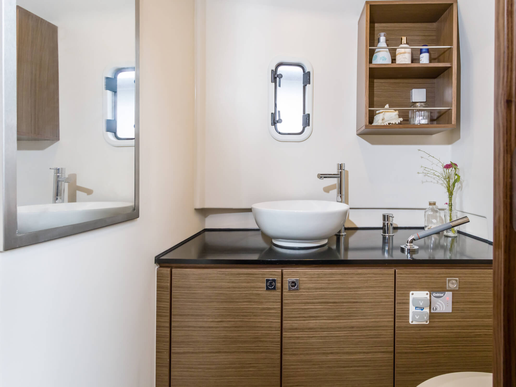 fjord-36-open-photo-interieur-2019-fjord-36-open-interieur-view-396a0101_5884959797077785191_1980_0_0
